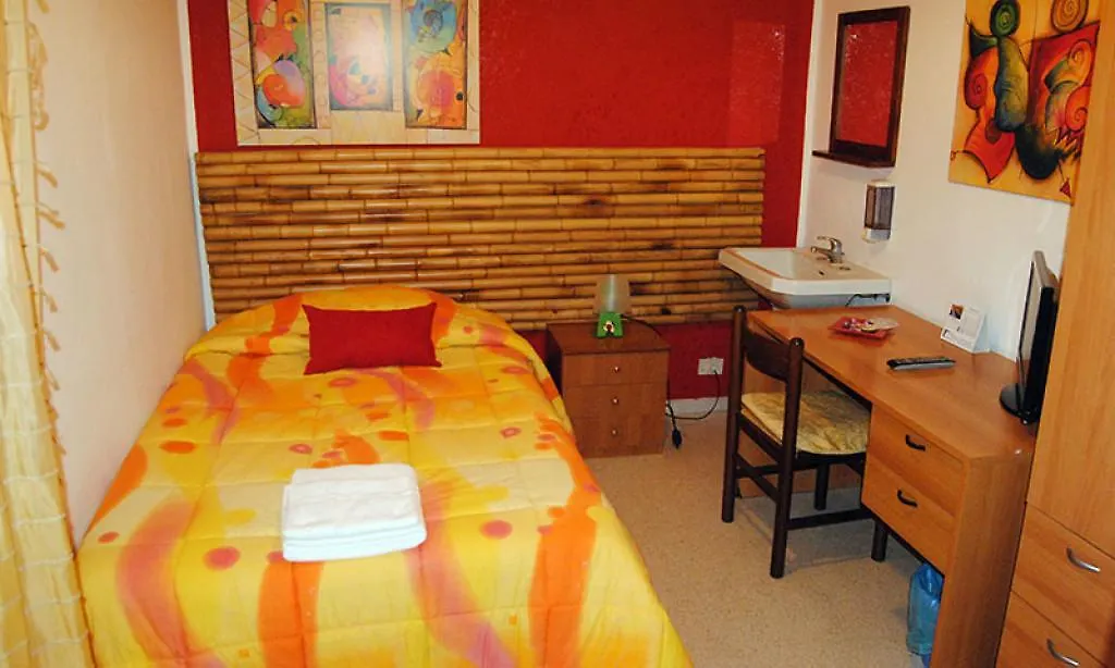Seven Rooms Palermo 2*,